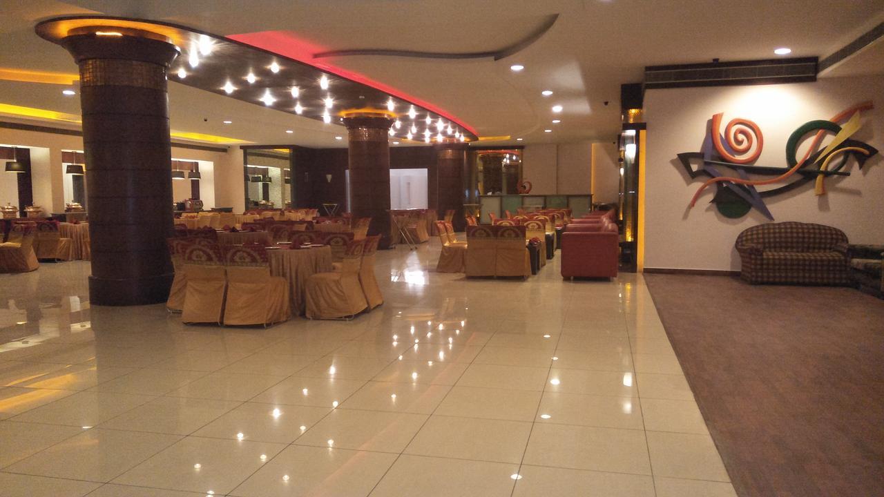 Ab Clarks Inn Jalandhar Exterior photo